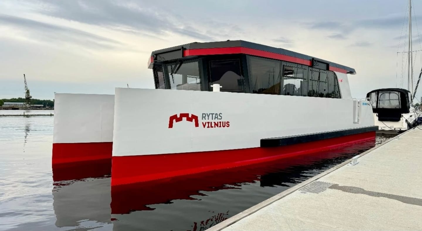 Delivery of 3 NEW Catamarans