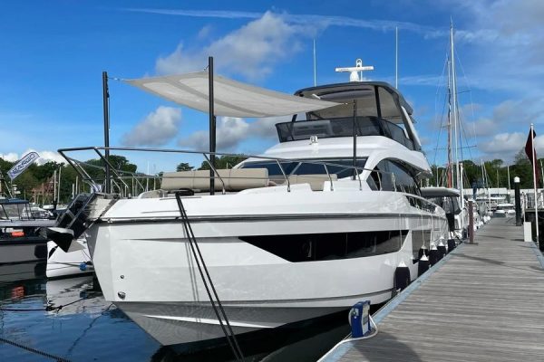 2024-azimut-fly-68-power-9434640-20240619102004554-1_XLARGE