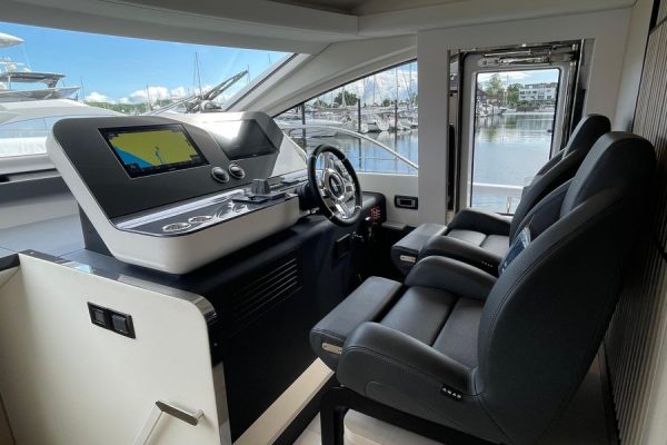 2024-azimut-fly-68-power-9434640-20240619103813455-1_XLARGE