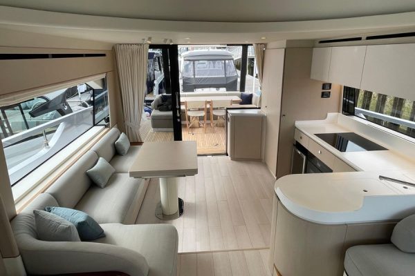 2024-azimut-fly-68-power-9434640-20240619103835146-1_XLARGE