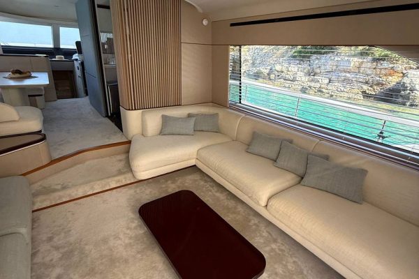 photo_5816792630271086126_y